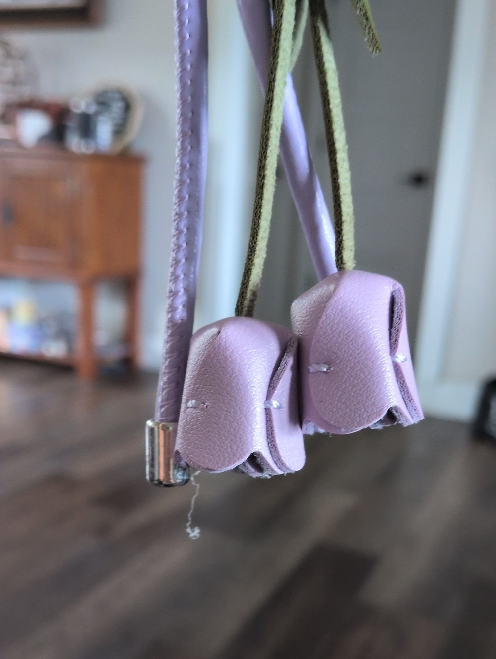 Purple Tulips With Olive Green Leather Leaves Knot Keychain - Picture 2 of 8